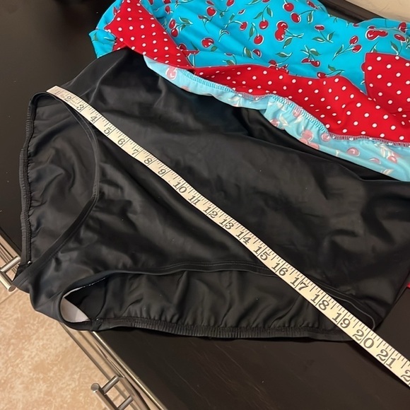 Catalina cherry print colorblock one piece swimsuit size 2XL - Picture 9 of 11